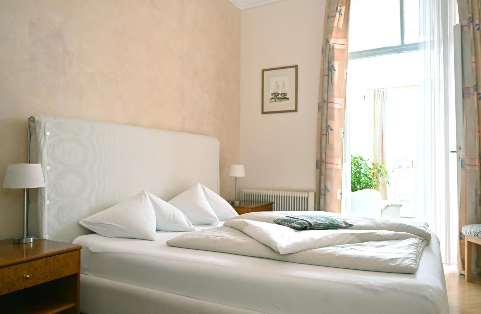 Seehotel Astoria Pörtschach am Wörthersee 외부 사진